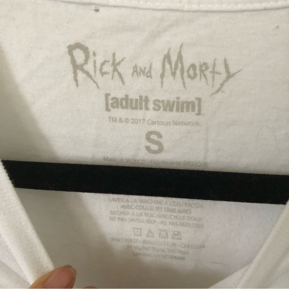 RICK AND MORTY(Adult Swim) 2017 Graphic tee - Picture 2 of 9